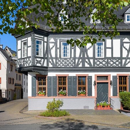 Krone Martinsthal Eltville am Rhein Luaran gambar